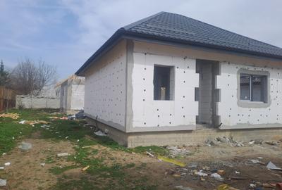 Casa  pe parter 3 cam+Pod.Teren 210mp. - 6