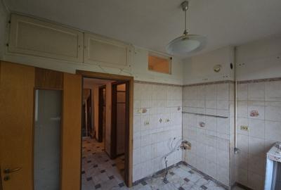 Vanzare apartament 2 camere decomandat, Vatra Luminoasa, 57mp, boxa subsol - 11