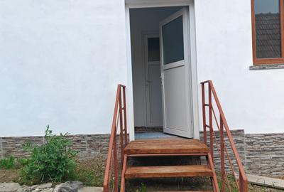 Casa de vanzare cu 4 camere in Sacele - 1