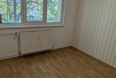 Bulevardul  Constantin Brâncoveanu/Berceni, 4 camere decomandat - 1