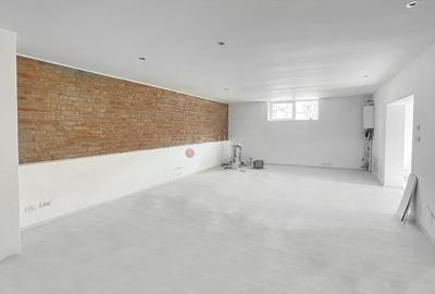 Birou, de 120 mp, în Central