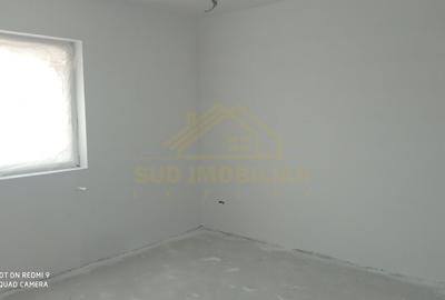 Duplex 7 camere -curte 150mp finalizata Leordeni - 10