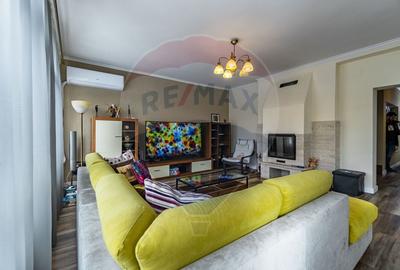 Casă spațioasă 350 mp utili, Teren 650 mp, Garaj subteran, Tractorul - 20