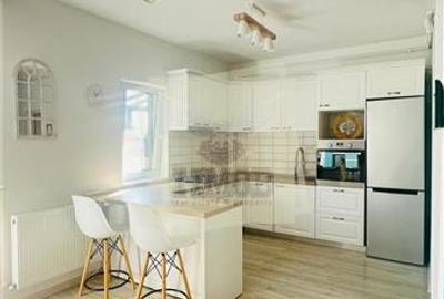 Casă cu 4 camere în Șelimbăr