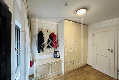 Casa de vanzare in Sibiu - Cisnadioara - 5 camere si 4 bai - - 17