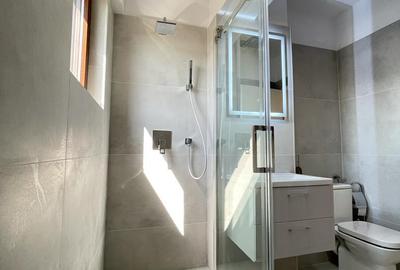 Apartament spatios 3 camere ~ Etaj 1/3 ~ Loc parcare ~ Terasa 17 mp - 25