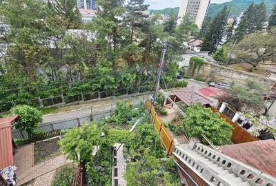 Apartament cu 3 camere de vânzare în zona Central - 2