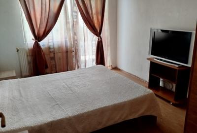 Apartament cu 2 camere decomandat, mobilat în Independenței