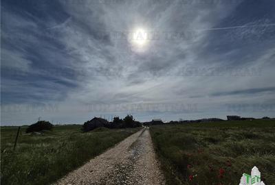 Teren Construcții intravilan de 400 mp, în Periferie