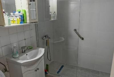 Apartament 3 camere zona Tomis1,la 50 metri de școală 30 - 5