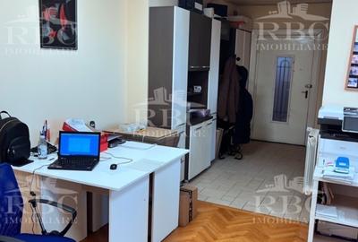 Spatiu birou pretabil si cabinet medical cu 2 parcari Semicentral - 9