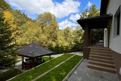 Vila de Vânzare în Cheia, Prahova - Relaxare și Confort într-un Cadru Natural de - 1