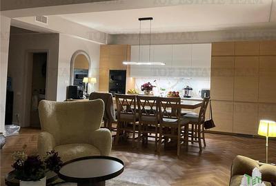 Apartament cu 3 camere decomandat, mobilat în Central