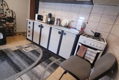 Valu lui Traian -casa 3 camere cu teren 300 mp -gaze la poarta 77900 euro - 12