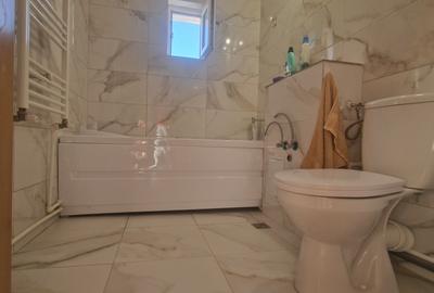Navodari (Sud)- 2 camere decomandate, centrala gaze, liber -65.000euro - 17