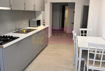 Vanzare apartament 3 camere Decebal, metrou, parking - 1