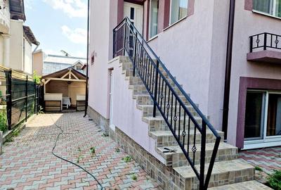 CASA DE VANZARE CRAIOVA,  5 camere ,str. T. Vladimirescu , teren - 200 mp - 9