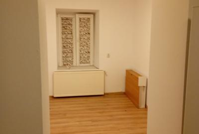 Garsonieră centru vechi, renovată complet, clădire fără risc seismic - 8