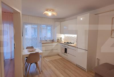 Apartament cu 2 camere semidecomandat, mobilat în Florești