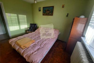 Apartament mobilat cu 3 camere in zona Strand - 8