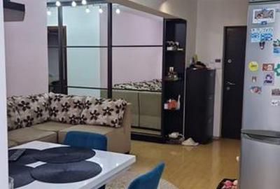 Garsonieră decomandată, mobilată în Unirii