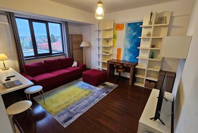 Apartament cu 2 camere semidecomandat, mobilat în Bucureștii Noi