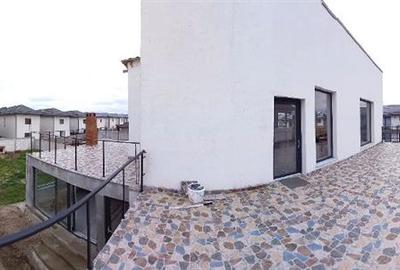 Bragadiru-Leroy Merlin-Vila- teren 561mp cu spatiu comercial la  parter- 187000E - 1