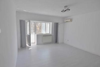 Apartament 2 Camere Decebal,Alba Iulia,bl.1995,et.1/8,DECOMANDAT,3 BALCOANE - 2