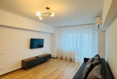 Apartament cu 3 camere semidecomandat, mobilat în 13 Septembrie