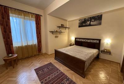 Garsonieră decomandată, mobilată în Universitate