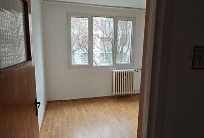 3 camere la 7 minute Metrou Sudului, Racovita, Etaj 3- 4, 0% Comision - 5