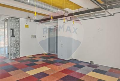 Birou, de 359 mp, în Gară