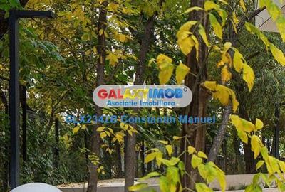 Apartament cu 4 camere decomandat în Herăstrău