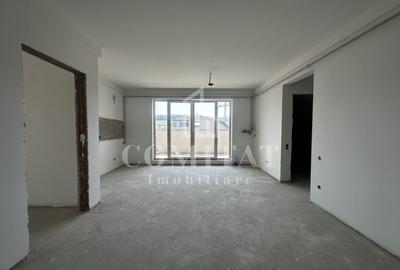 Apartament cu 3 camere semidecomandat în Florești