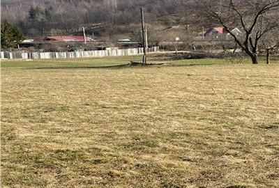 Teren de vanzare pentru constructii Slanic Moldova - 3