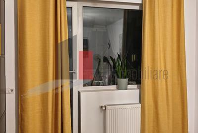Apartament cu 2 camere de vanzare -Pacii-cu centrala-semimobilat si utilat - 1