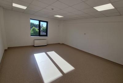 Spatii birouri,clinica  sau orice alta utilitate parter135mp,etajul2-230 si 310 - 4