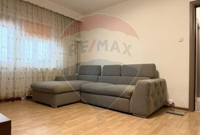 Apartament cu 2 camere de vânzare, etaj 2- zona Narcisa - 1