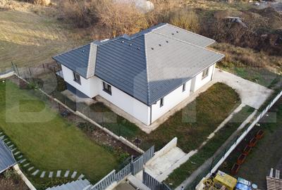 Casă individuală cu 4 camere în Corușu