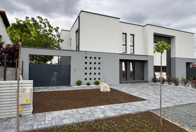 Duplex cu 5 camere în Dumbrăvița