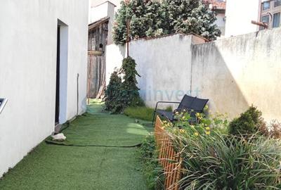 Casa cu 4 camere de inchiriat, Oradea, Central, 160 mp singur in curte - 1