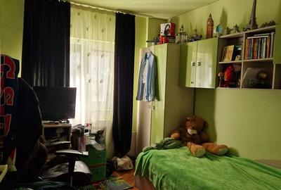 Soarelui | 3 Camere | Etaj 1 | Centrala proprie | Boxa - 9