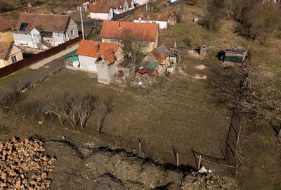 Teren intravilan de 302 mp în localitatea Șoimoș - 25