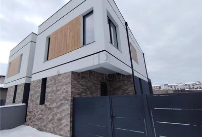 Duplex cu 3 camere în Moșnița Nouă