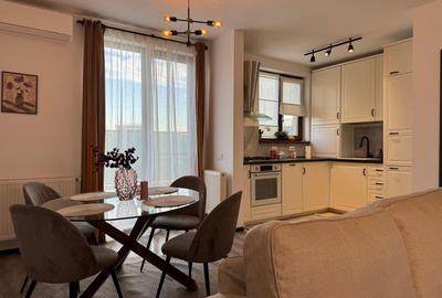 Casă cu 4 camere în Pipera