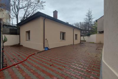 Piata Victoriei-BERZEI, Vanzare casa  SINGUR CURTE, teren 456mp - 1