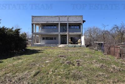 Domnesti - Potential investitional/ Casa la gri 476mp si teren 1.643 mp/  poziti - 1