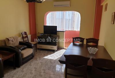 Apartament cu 3 camere decomandat, mobilat în Republicii