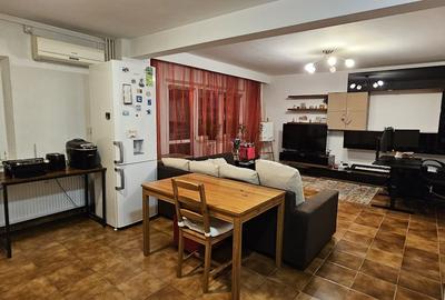 Apartament 2 camere zona Decebal București