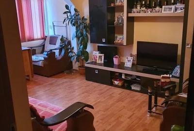 Apartament 3 camere complet renovat zona unități militare Sud - 2